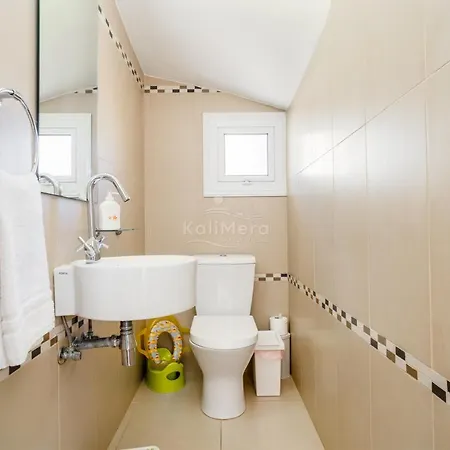 Emily Villa Protaras