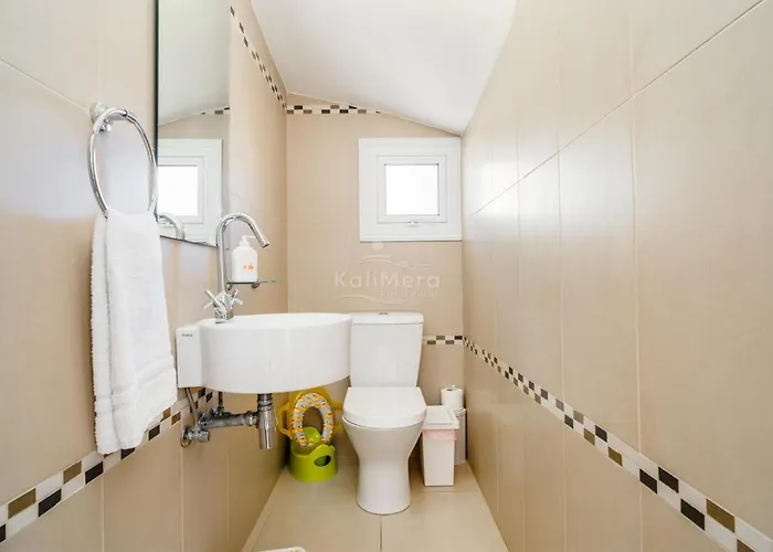 Emily 빌라 프로타라스